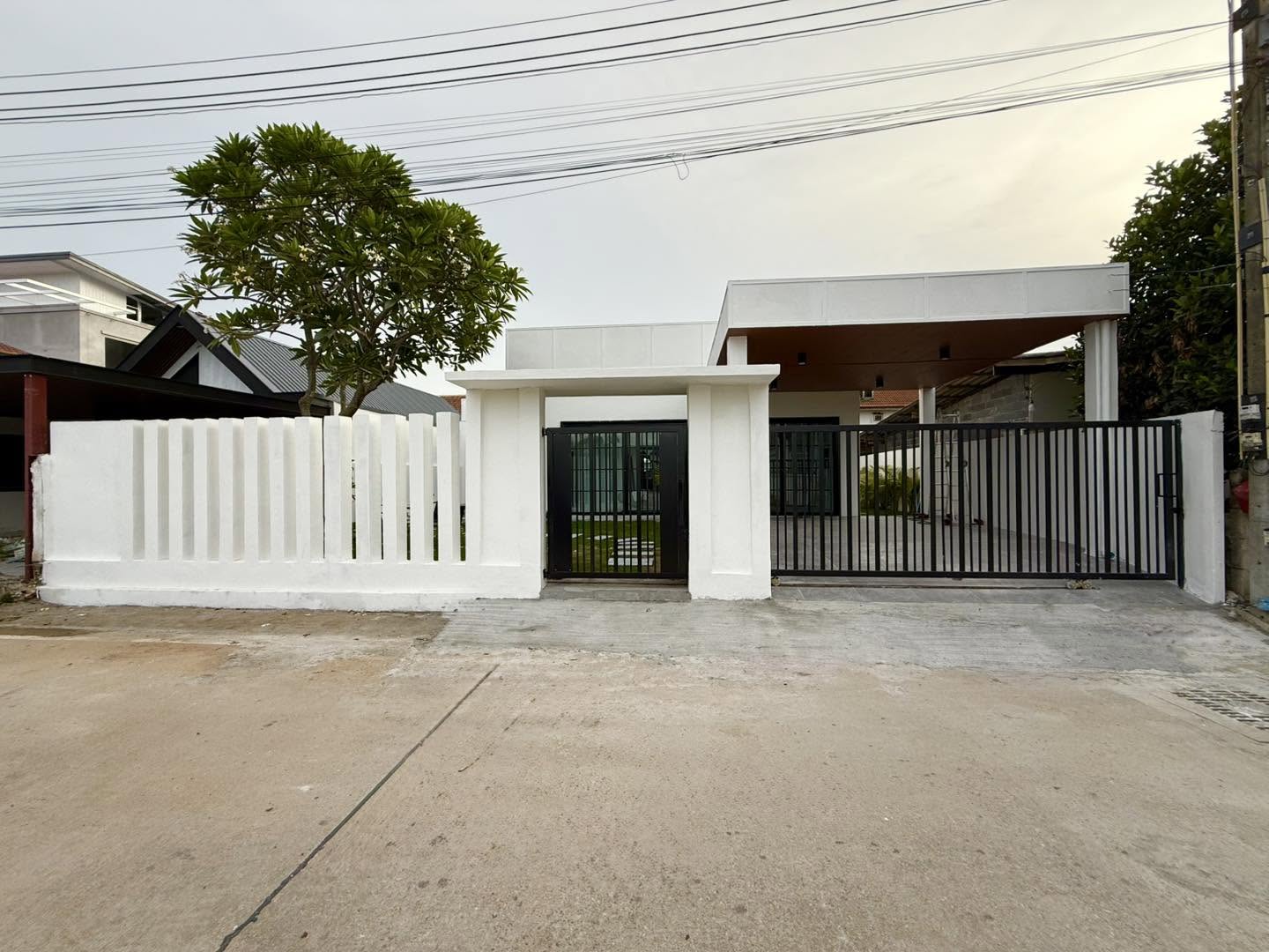 Pool Villa · Nong Prue