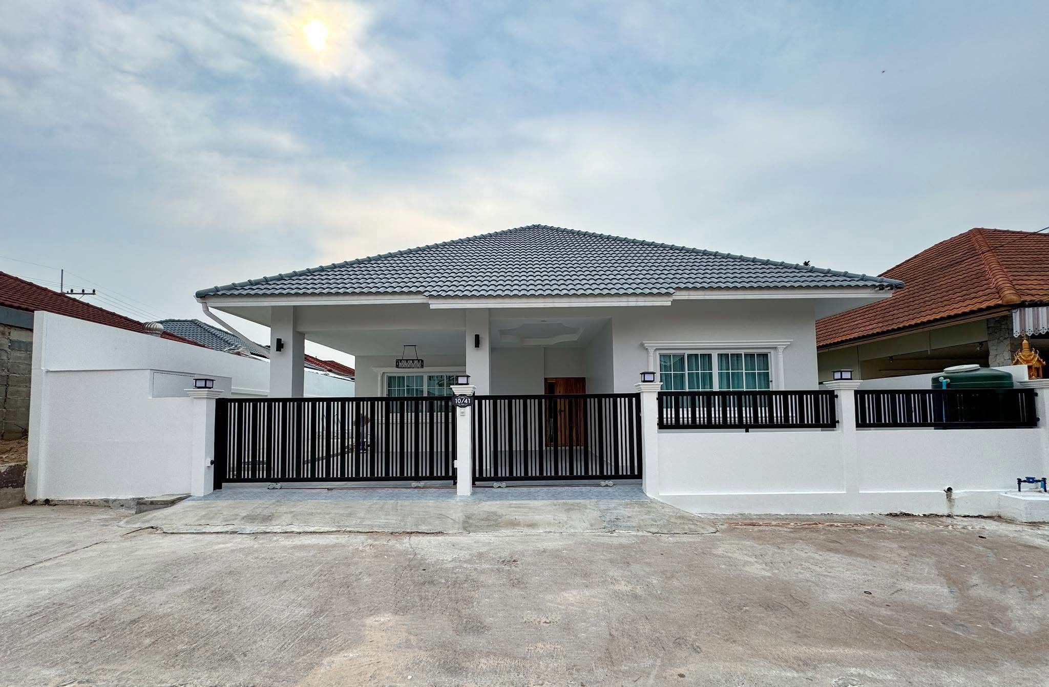 Pool Villa · Soi Nern Plub Wan (corner)