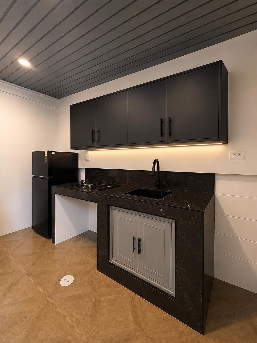 Fitted kitchen